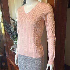 NWT northern reflections size small Women's Pink V-Neck Sweater
